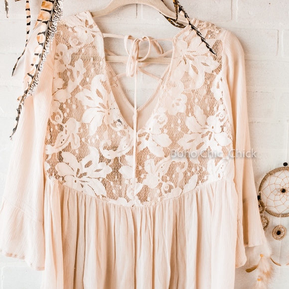 Lightweight Ruffle top. - Picture 2 of 3